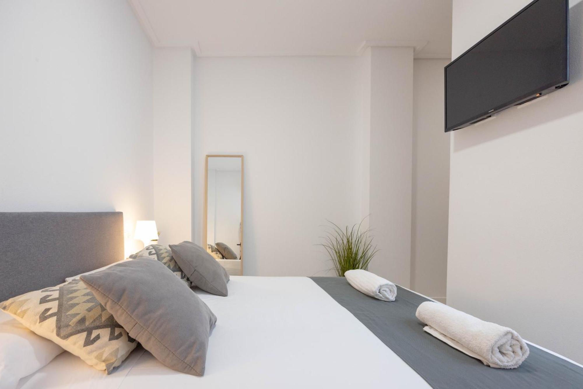 Apartamentos Marina Playa De Torrevieja By Apartamentos Торевьиа Экстерьер фото