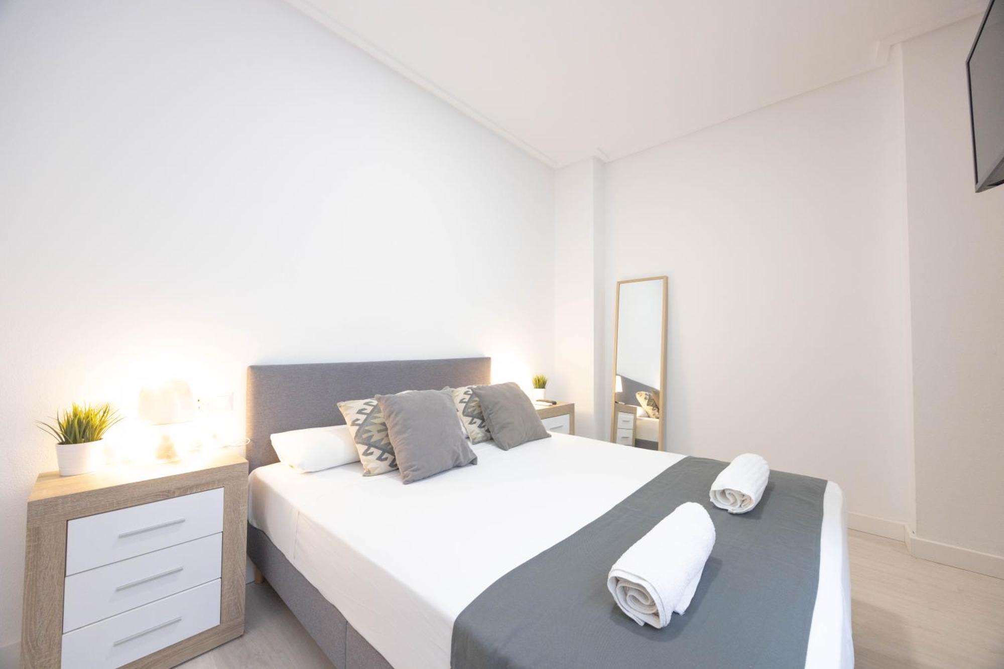 Apartamentos Marina Playa De Torrevieja By Apartamentos Торевьиа Экстерьер фото
